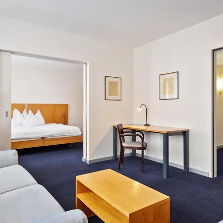 Merian Am Rhein Hotel 4*